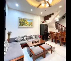 NHÀ DÂN XÂY CỰC CHẮC CHẮN - NGỌC THUỴ 5 _36M FULL NỘI THẤT - GIÁ 6TỶ8- NGÕ OTO ĐỖ CỬA