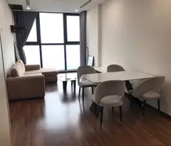 Bán gấp căn 2 ngủ tầng trung Home City, 177 Trung Kính, giá rẻ nhất thị trường