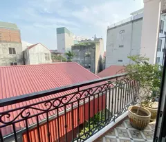 CHÍNH CHỦ GỬI BÁN CĂN 6 TẦNG CẦU GIẤY, 7 CHỖ ĐỖ CỬA, NGÕ THÔNG. 7,1 TỶ