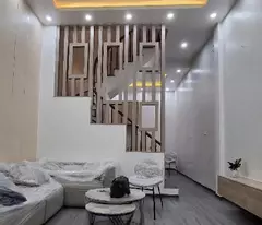 Bán nhà 21m2, 4 tầng, 2PN, 3WC, Hoàng Mai, 2.5 tỷ, sổ đỏ