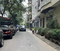 BÁN NHÀ ĐẸP XUẤT SẮC TẠI PHỐ HOÀNG SÂM,QUẬN CẦU GIẤY  18 TỶ VND, 40M2, KINH DOANH ỔN ĐỊNH