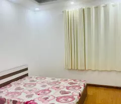 Happy Land cho thuê 1 căn nhà hẻm 1 xẹt 3 tầng 5pn ở Q1 HCM ngay khu kinh doanh mua bán