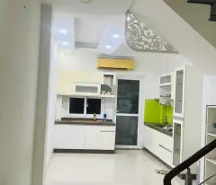 Happy Land cho thuê 1 căn nhà hẻm 1 xẹt 3 tầng 5pn ở Q1 HCM ngay khu kinh doanh mua bán
