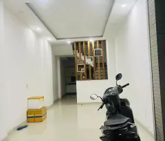 Happy Land cho thuê 1 căn nhà hẻm 1 xẹt 3 tầng 5pn ở Q1 HCM ngay khu kinh doanh mua bán
