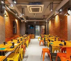 Cho thuê mặt bằng kinh doanh phố Thái Hà, MT 5.5m, Phù hợp KD hàng ăn, cafe, vị trí đẹp, để xe rộng