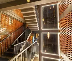 Cho thuê mặt bằng kinh doanh phố Thái Hà, MT 5.5m, Phù hợp KD hàng ăn, cafe, vị trí đẹp, để xe rộng