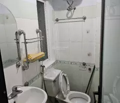 Cho thuê căn hộ mini 1 PN Giáp Nhất , Nhân Chính, Thanh Xuân, trung tâm 45m2-5,5tr/ thg