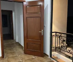 Cực hiếm, ngõ 98 Thái Hà, Đống Đa, ba bước ra mặt phố, Ô tô tránh, kinh doanh đa dạng, 45m, 20 tỷ.