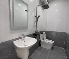 Bán nhà Kim Giang giá 6.9 tỷ, 32m2, 4 tầng , mặt tiền 4m