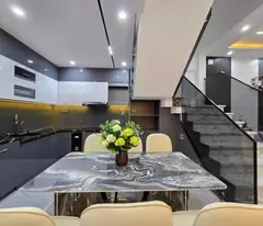 BÁN NHÀ 6T PHÙNG CHÍ KIÊN , DT 53m2, PHÂN LÔ Ô TÔ, THANG MÁY, Ở/KD, CHỈ 15.2 TỶ