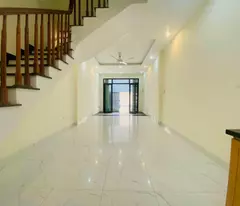 BÁN NHÀ TƯ ĐÌNH-LONG BIÊN 6.5 TỶ 47m, 4 TẦNG DÂN XÂY, MT 3.7m, GẦN Ô TÔ, TIỆN ÍCH NGẬP TRÀN.