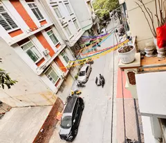 NHÀ MẶT NGÕ LÊ ĐỨC THỌ - THANG MÁY VỈA HÈ - Ô TÔ TRÁNH - KINH DOANH ĐỈNH - VỊ TRÍ GẦN NGÃ TƯ NÊN