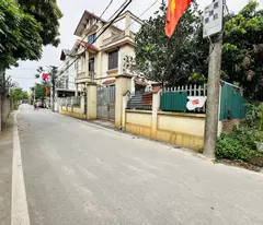 Bán đất trục chính Vân Nội đường trải nhựa giá hơn 3 tỷ, mt rộng ôtô ngủ trong nhà.