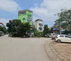 Bán nhà 2.5 tầng sổ 181m2 tại Đa Tốn, Gia Lâm. Đường 12m khu trung tâm.