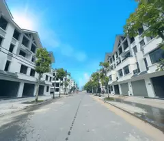 Bán gấp  nhà liền kề khu Nhật (gần 3 toàn chung cư) Hinode Royal Park, giá 18 tỷ vnd, diện tích