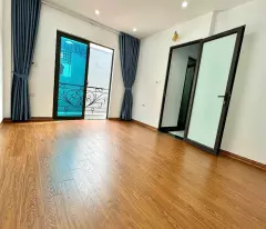 CHÍNH CHỦ CẦN BÁN NHÀ NGỌC THỤY 5 TẦNG-35MÉT TỔ 19 PHƯỜNG NGỌC THỤY GIÁ BÁN 6TỶ650 TRIỆU( có