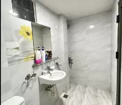 CHÍNH CHỦ CẦN BÁN NHÀ NGỌC THỤY 5 TẦNG-35MÉT TỔ 19 PHƯỜNG NGỌC THỤY GIÁ BÁN 6TỶ650 TRIỆU( có