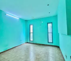 BÌNH TÂN, NHÀ 1 LẦU ĐÚC THẬT BTCT, HẺM 7m THÔNG, Ô TÔ ĐỖ CỬA, GẦN ĐƯỜNG BÌNH TRỊ ĐÔNG, LÊ VĂN