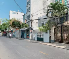 Chủ mua Nhà TO, sang nhà nhỏ P.TÂNSƠNNHÌ, Q.TP 130m2 ngang ~8m vuông A4 chỉ 16 tỉx