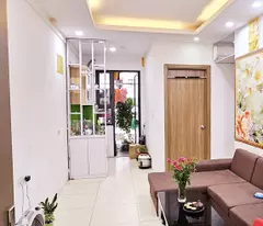 Bán nhà H2 Hoàng Quốc Việt Sát Phố Ở Ấm Áp Nội Thất Đẹp 21m2 5 tầng 3.5 tỷ