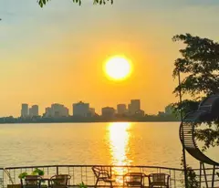 Bán nhà H2 Hoàng Quốc Việt Sát Phố Ở Ấm Áp Nội Thất Đẹp 21m2 5 tầng 3.5 tỷ