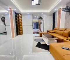 NHÀ 5 TẦNG TK SANG TRỌNG HIỆN ĐẠI HẺM NHỰA 7M - LÊ VĂN QUỚI - 5 Lầu - THANG MÁY.