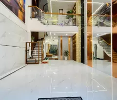 NHÀ 5 TẦNG TK SANG TRỌNG HIỆN ĐẠI HẺM NHỰA 7M - LÊ VĂN QUỚI - 5 Lầu - THANG MÁY.