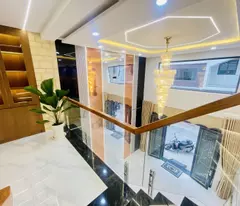 NHÀ 5 TẦNG TK SANG TRỌNG HIỆN ĐẠI HẺM NHỰA 7M - LÊ VĂN QUỚI - 5 Lầu - THANG MÁY.