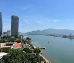 CHO THUÊ CĂN GÓC HILTON 5 PHÒNG NGỦ VIEW SÔNG HÀN - GIÁ 35 TRIỆU / THÁNG.