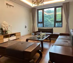 NHÀ ĐẸP LÀ NƠI  TẬN HƯỞNG CUỘC 

SỐNG SIÊU  HIẾM 

35m2 x 5 TẦNG. HƠN 25.5 TỶ QUÁ NGON 

NGUYỄN