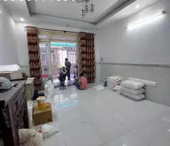 Nhà 2 tầng đường PHAN VĂN HỚN, phường TÂN THỚI NHẤT, Q12, dt 80m2 (4,3mx19m). Hẻm ôtô Giá 4,55Tỷ
