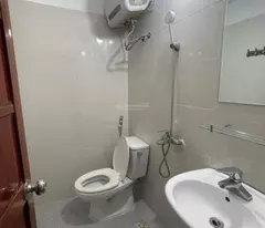 Bán nhà Khương Đình, ngay trung tâm quận Thanh Xuân DT 40m2x 5 tầng 7.x tỷ - thương lượng mạnh