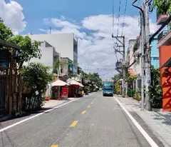 Mặt tiền đường nhựa 8m xe hơi thông 300 Nguyễn Văn Linh, Bình Thuận Quận 7, nhà 2 tầng 64m2 chỉ