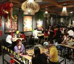 Cho thuê nhà mặt phố Nguyễn Văn Tuyết 150m x3T MT 10m Giá 35tr Kinh doanh mọi mô hình