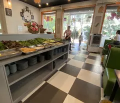 Cho thuê mặt bằng kinh doanh Duy Tân 150m2 x1T MT 10m vị trí siêu đẹp kinh doanh mọi mô hình