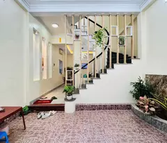 BÁN NHÀ NGỌC THỤY-LONG BIÊN 5.6 TỶ 43m, 4 TẦNG, MT 4.3m, AN SINH TỐT, FULL NỘI THẤT.