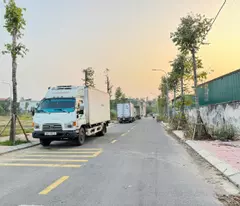 Bán đất đấu giá tổ 3, Chi Đông, Mê Linh, HN. Lô góc, hai mặt tiền. DT 150m, giá 8,5 tỷ. Có TL.