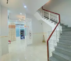 HẺM BA GÁC THÔNG - NHÀ KIÊN CỐ 40M2 - NGAY SÁT LÊ ĐẠI HÀNH QUẬN 10