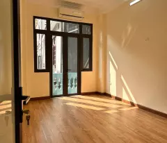 Bán gấp căn nhà giá tốt nhất Quận Cầu Giấy, 30m2 x 5 tầng, nở hậu, 2 thoáng - Giá 6.35 tỷ