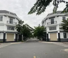 Cơ hội sở hữu nhà phố thương mại tại Hòa Lợi, Bến Cát – Khu dân cư đông đúc, tiện kinh doanh, giá