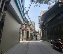 Bán nhà lĩnh nam 5 tầng dân xây lô góc ô tô tải tránh kinh doanh ngày đêm hoàng mai