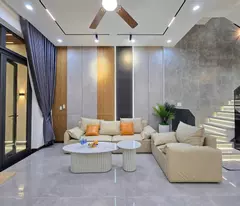 BÁN NHÀ 5T TRUNG KÍNH, 65 M2, GẦN PHỐ, NHÀ ĐẸP Ở NGAY, GIÁ 16.2 TỶ