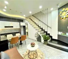 Bán nhà HXH đường 3/2 Quận 10,4x11.3m2 3 tầng chỉ 5.7 tỷ.