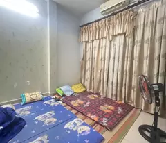 Bán gấp Nhà 3 tầng đường LÊ THỊ NHO, phường Trung Mỹ Tây, Q12, dt 40m2 (5mx8m) Hẻm ôtô. Giá 3,5Tỷ