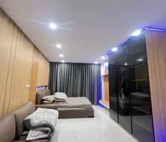 NHÀ NGUYỄN KHANG,TT CẦU GIẤY-7T-THANG MÁYGẦN Ô TÔ GIÁ 9 TỶ HƠN