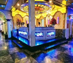 CHO THUÊ NHÀ MẶT TIỀN TRUNG MỸ TÂY 2A, Q.12 – DIỆN TÍCH LỚN, 61 PHÒNG, THANG MÁY – GIÁ CHỈ 2XX