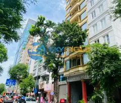 BÁN GẤP NHÀ PHỐ, DIỆN TÍCH 626.6m² GIÁ 113 TỶ - HOTLINE: 0984.388.599