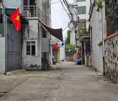 Đất phú thượng. Sát vách trường cấp 1 phú thượng, đường ô tô bãi ô tô cách nhà 20m. DT40m2 thoáng