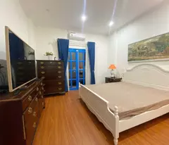 Căn góc 53m2 nhà 5 tầng tại ngõ 95 Vũ Xuân Thiều, Long Biên. Đường thông ô tô, gần hồ