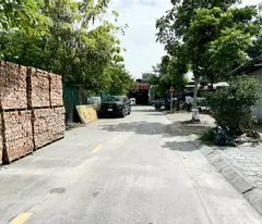Cần bán 60m2 đất cách mặt phố Nguyễn Thời Trung 30m. Đường ô tô tránh, đối diện dự án CC